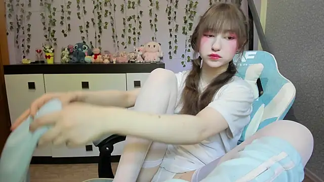 Snapshot of Yoonhee_ki chatting on June 30, 12:49 pm Yoonhee ki online show from June 30, 12:49 pm
