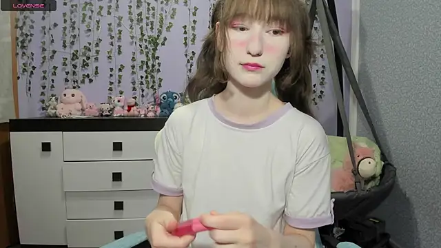 Snapshot of Yoonhee_ki chatting on June 18, 3:06 pm Yoonhee ki online show from June 18, 3:06 pm