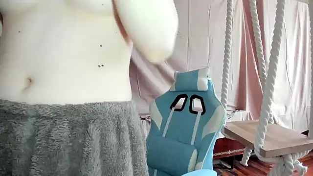 Yoonhee ki online show from January 7, 10:09 am