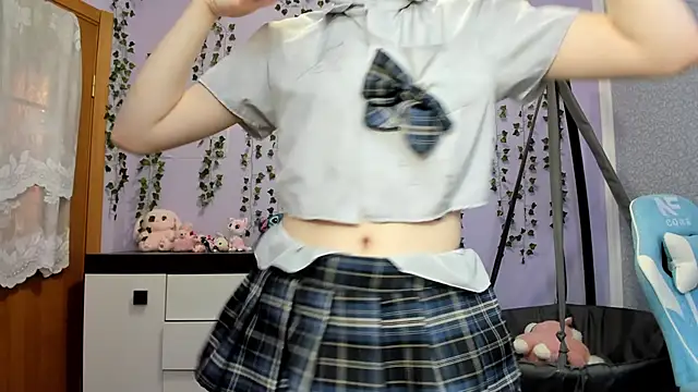 Yoonhee ki online show from March 30, 1:56 pm