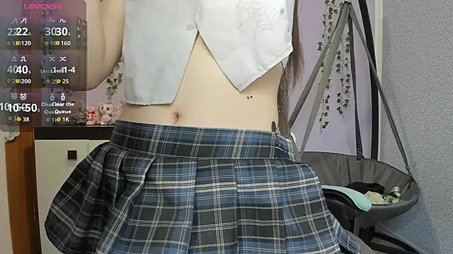 Yoonhee ki online show from April 30, 1:07 pm