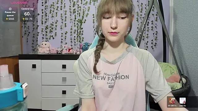 Snapshot of Yoonhee_ki chatting on June 14, 11:17 pm Yoonhee ki online show from June 14, 11:17 pm