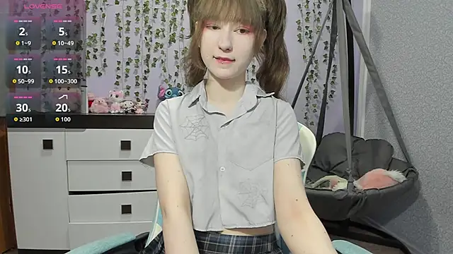 Yoonhee ki online show from May 13, 1:51 pm