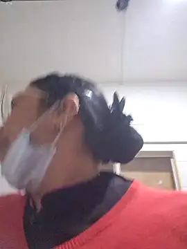 Snapshot of BoniFox_ chatting on December 18, 2:10 pm BoniFox online show from December 18, 2:10 pm