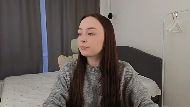 fallin lovee online show from March 14, 1:06 pm