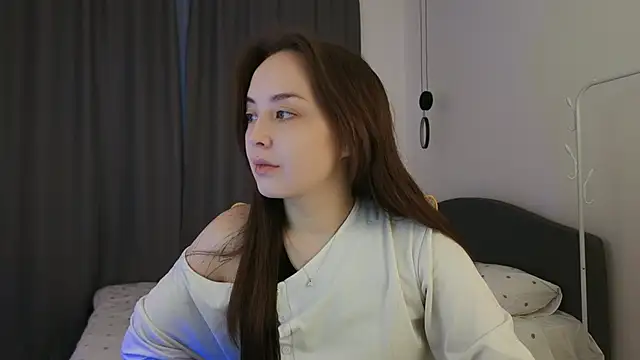 fallin lovee online show from April 7, 1:46 pm