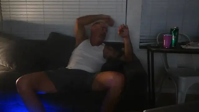 MISTERANDDEMI online show from April 10, 10:11 am