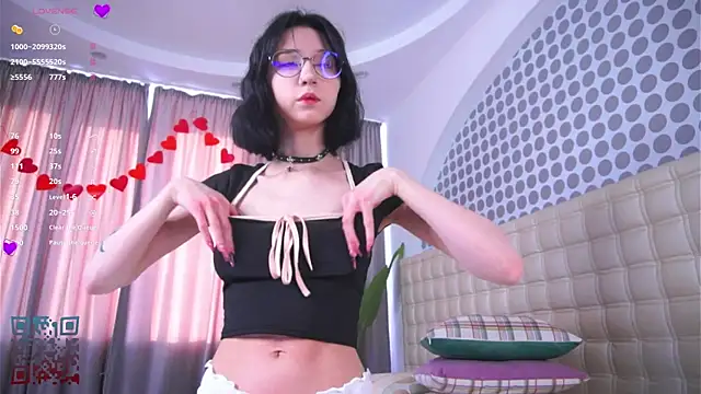 Snapshot of DeliaLoma chatting on February 21, 5:42 am DeliaLoma online show from February 21, 5:42 am