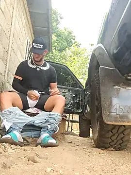 Snapshot of PIGHIGHDIRTY_p0 chatting on February 10, 5:23 pm PIGHIGHDIRTY p0 online show from February 10, 5:23 pm