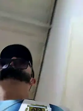 PIGHIGHDIRTY p0 online show from June 17, 3:11 pm
