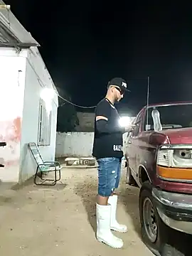 PIGHIGHDIRTY p0 online show from April 15, 5:24 am