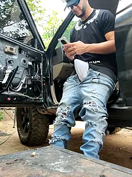 Snapshot of PIGHIGHDIRTY_p0 chatting on February 6, 7:54 pm PIGHIGHDIRTY p0 online show from February 6, 7:54 pm