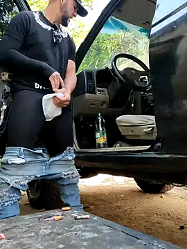 Snapshot of PIGHIGHDIRTY_p0 chatting on February 18, 7:10 pm PIGHIGHDIRTY p0 online show from February 18, 7:10 pm