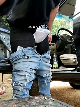 Snapshot of PIGHIGHDIRTY_p0 chatting on February 19, 7:22 pm PIGHIGHDIRTY p0 online show from February 19, 7:22 pm