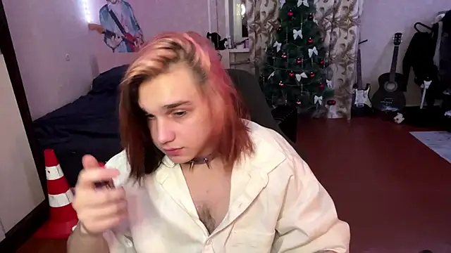 emo sweet online show from December 21, 10:43 pm