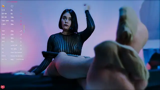 ScarlettRedsins online show from February 12, 1:05 am