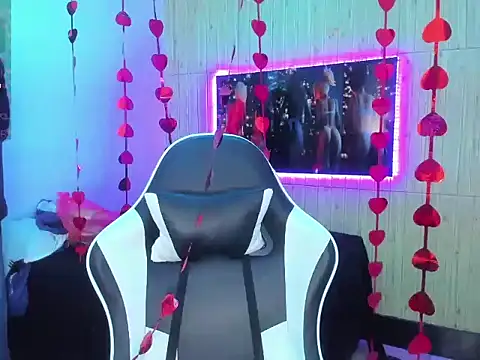 dolly boob online show from February 19, 3:47 am