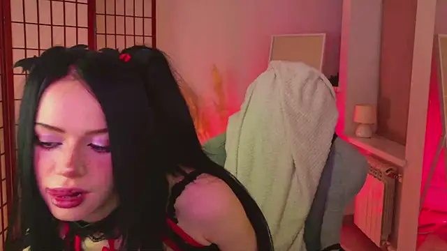 Dark Diva online show from April 8, 9:49 pm