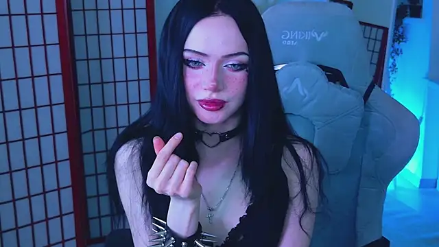 Dark Diva online show from April 13, 9:08 pm