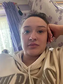 LilyLuck  online show from February 25, 2:06 pm