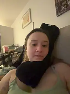 LilyLuck  online show from February 11, 12:54 am