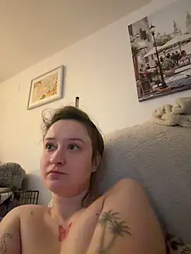 LilyLuck  online show from February 8, 6:27 pm