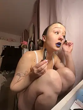 LilyLuck  online show from February 13, 6:30 pm