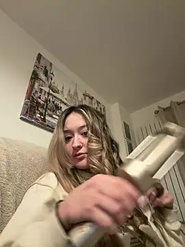 LilyLuck  online show from January 11, 4:47 pm