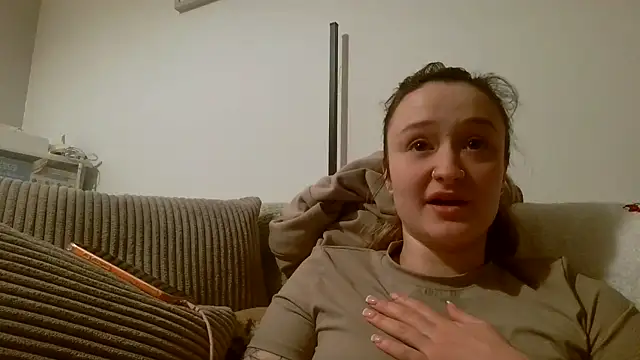 LilyLuck  online show from February 23, 6:30 pm