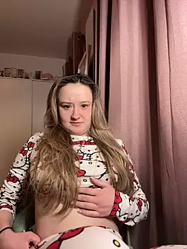 LilyLuck  online show from December 23, 12:22 am