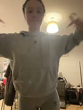 LilyLuck  online show from February 9, 3:43 pm