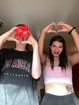 Snapshot of RussianGirls_ chatting on June 19, 1:50 pm RussianGirls online show from June 19, 1:50 pm