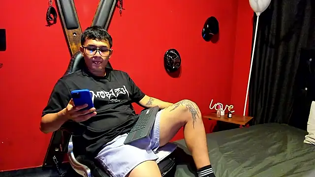 anddy024  online show from December 19, 12:40 pm