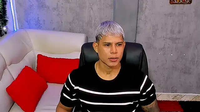 oruz stud online show from December 19, 1:13 pm