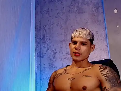 Snapshot of oruz_stud chatting on February 3, 1:16 pm oruz stud online show from February 3, 1:16 pm