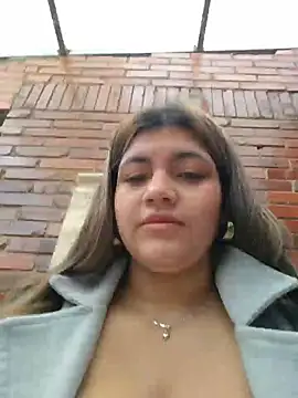 Snapshot of Ivy_enjoy chatting on July 1, 6:08 pm Ivy enjoy online show from July 1, 6:08 pm