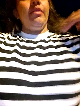 Ivy enjoy online show from April 13, 1:42 am