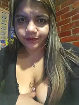 Snapshot of Ivy_enjoy chatting on June 14, 2:24 am Ivy enjoy online show from June 14, 2:24 am