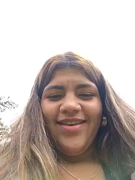 Snapshot of Ivy_enjoy chatting on May 19, 6:04 pm Ivy enjoy online show from May 19, 6:04 pm