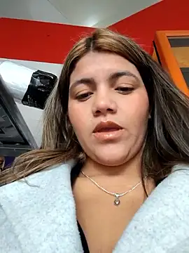 Snapshot of Ivy_enjoy chatting on April 23, 5:25 pm Ivy enjoy online show from April 23, 5:25 pm