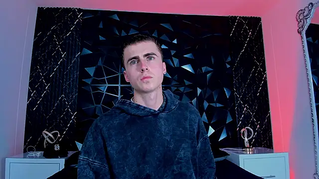 SpaceBoy1 online show from February 13, 9:04 pm