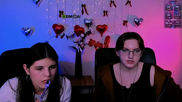 lizzie boom  online show from February 18, 8:49 pm