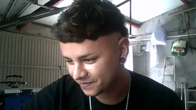 Sickbooy69 online show from May 12, 4:24 pm