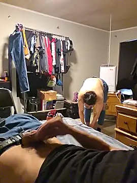 BlueCollarCouple online show from May 26, 11:36 pm