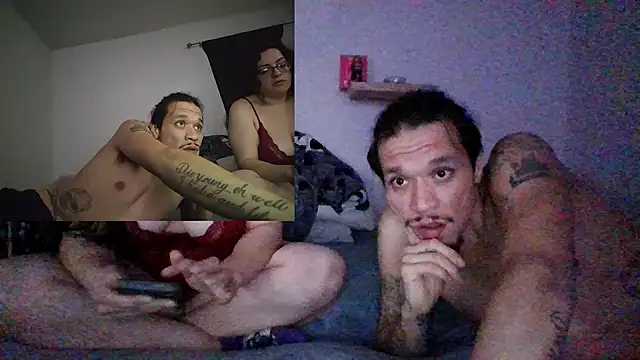 Snapshot of BlueCollarCouple chatting on February 9, 7:06 am BlueCollarCouple online show from February 9, 7:06 am