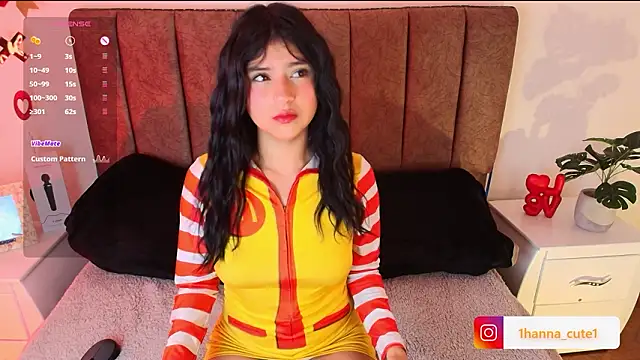 hannaa cute online show from February 8, 2:59 pm