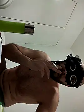 locuritasiempre online show from February 20, 8:33 pm