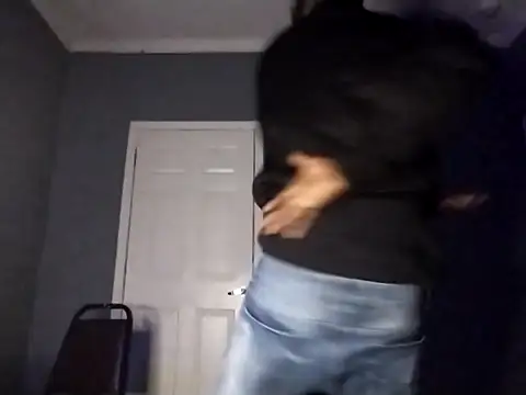 Cantgetenough0069 online show from March 2, 12:00 am