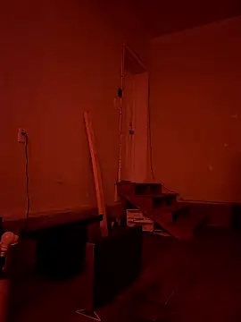 Cantgetenough0069 online show from April 18, 8:42 pm