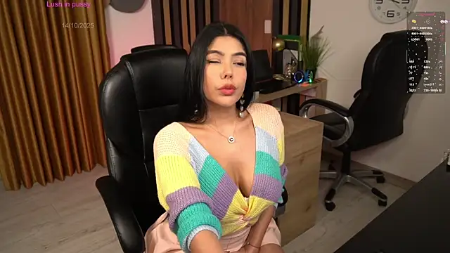 Snapshot of secretary_bj chatting on October 14, 8:53 pm secretary bj online show from October 14, 8:53 pm